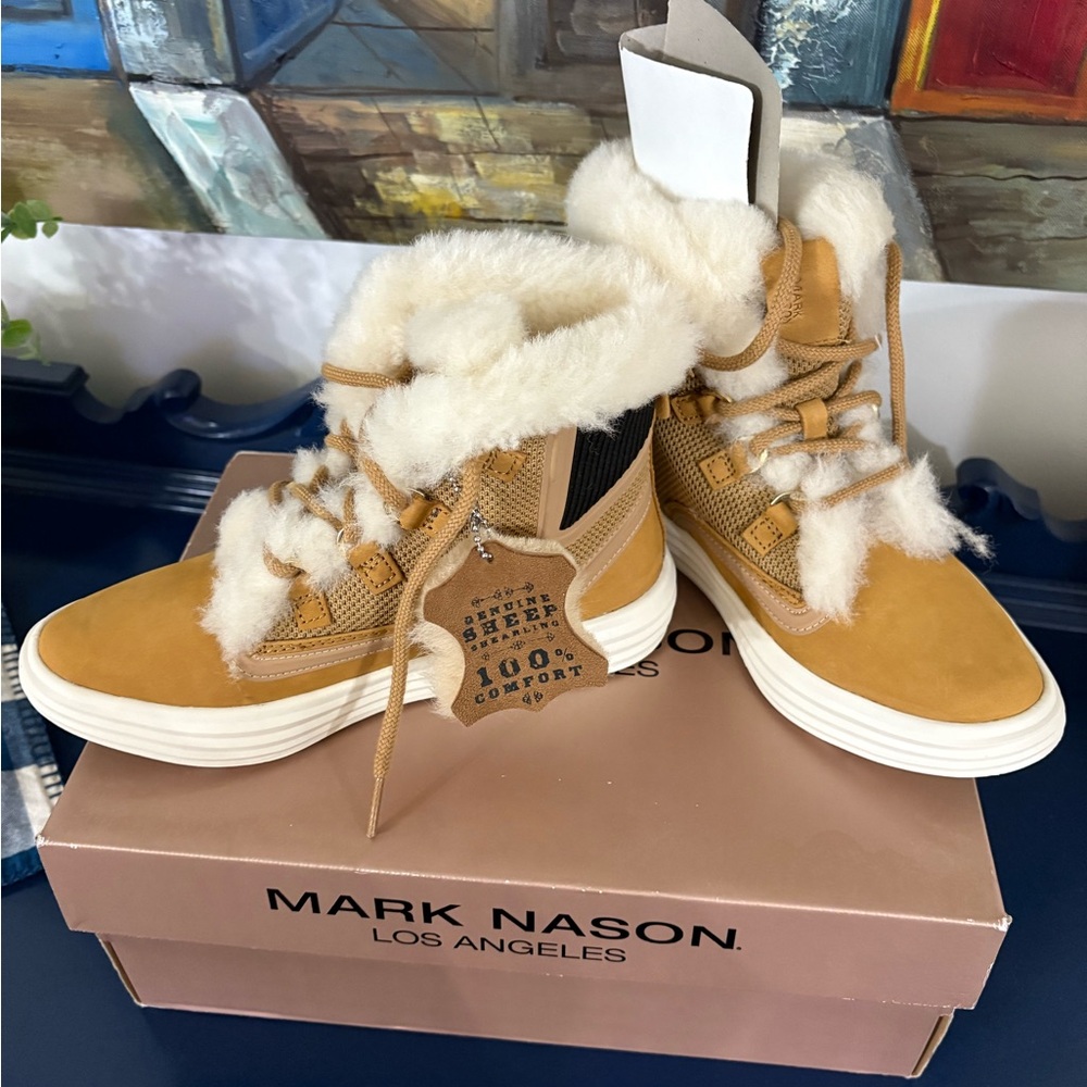 Mark Nason 100% Shearling Nellie Boots with scotchguard NIB SIZE 5.5